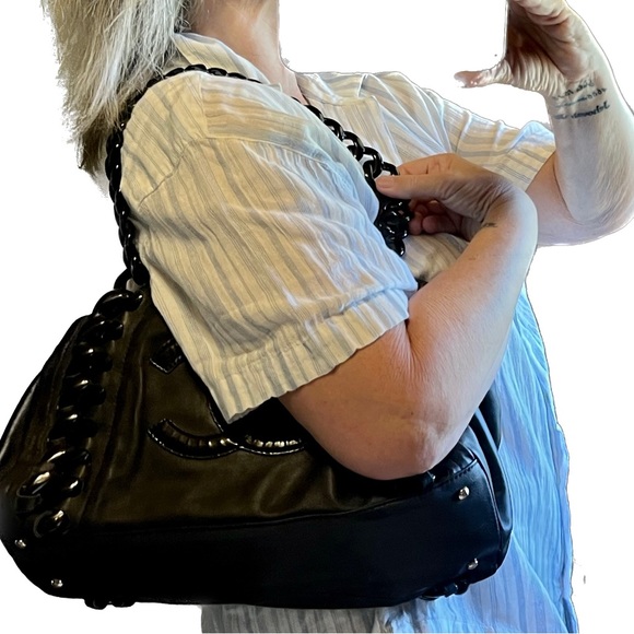 Chanel lamb skin purse - Picture 9 of 12